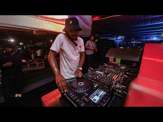 Kabza De Small X DJ Maphorisa – Phakamisele Ft Boohle
