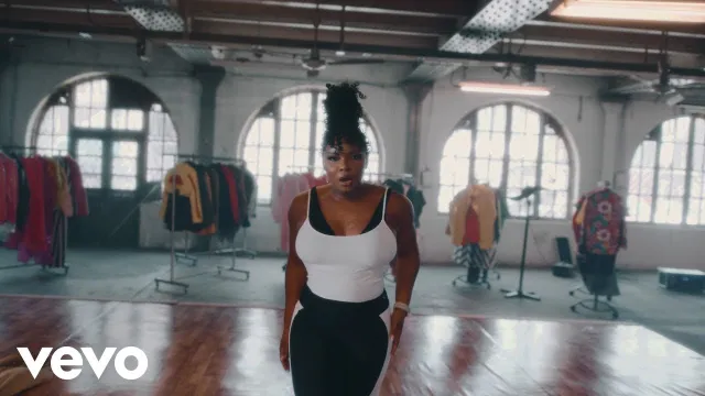 Yemi Alade – Begging (Video) Yemi Alade Begging