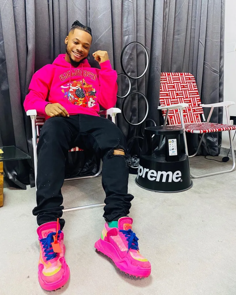 Poco Lee – Otilo Poco Lee – Otilo