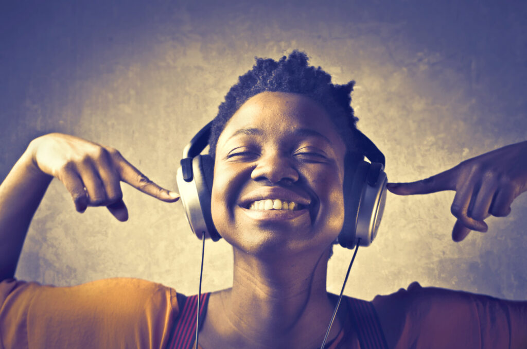 Listent ng to Hip Hop Hits